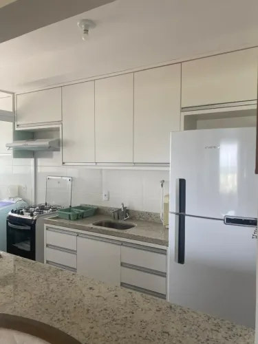 Apartamento Mobiliado 2/4 (1 suíte) Garagem coberta