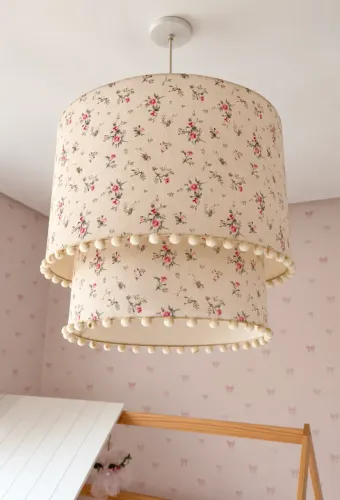 Lustre pendente florido com Pom-Pom, Duas Camadas