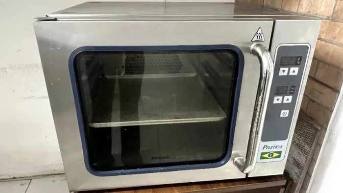FORNO INDUSTRIAL PRATICA 4 BANDEIJAS