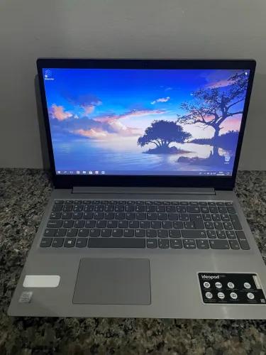 Notebook LENOVO Intel(R) Core(TM) i3-8130U, 4GB de RAM, 1TB de Armazanamento