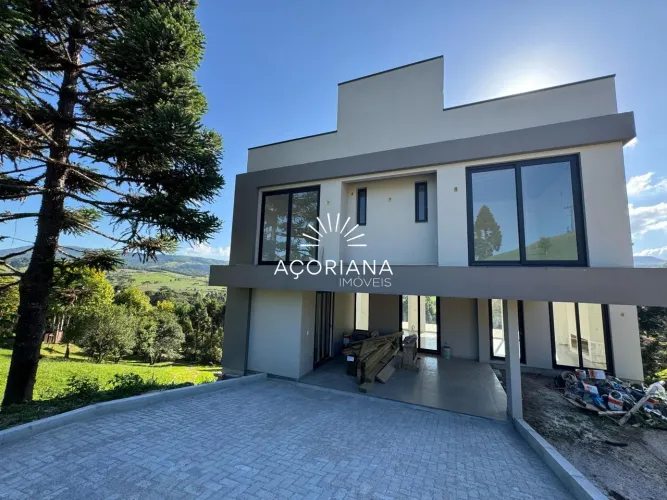 Casa Nova no condomínio Costa da Serra  Rancho Queimado.