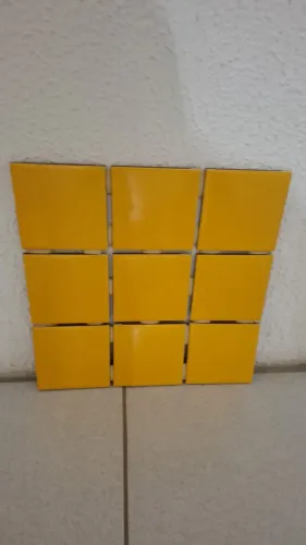 Pastilha azulejo esmaltado 10x10cm amarela