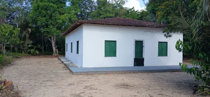 Sitio com casa de alvenaria em Tracuateua da Ponta em Santo Antônio do Tauá no Pará
