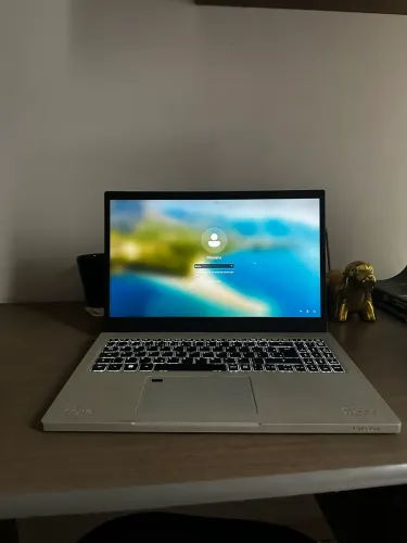 Vende -se notebook Acer aspire vero modelo N20C5  Notebook intermediário  