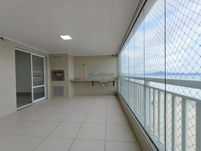 Apartamento para locação em Praia Grande, frente mar no bairro Aviação