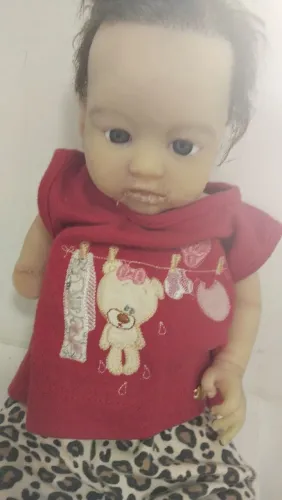 Bebe reborn toda em silicone  - com pequenos danos estéticos 