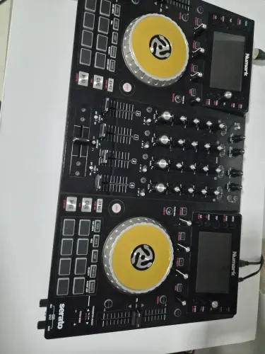 Numark NV. Som completo