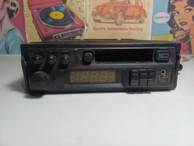 Rádio automotivo Eject sem testar