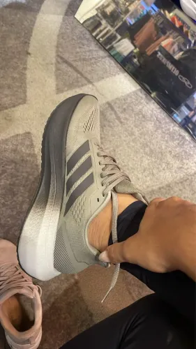 Tênis de corrida Adidas original