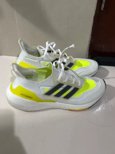 Tênis adidas ultraboost 21