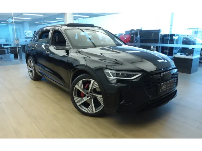Audi Q8 E-tron Launch Edition (elétrico) 2024