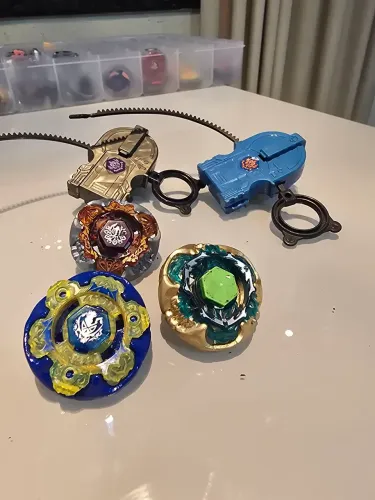 Beyblade kit gravity destroyer - customs