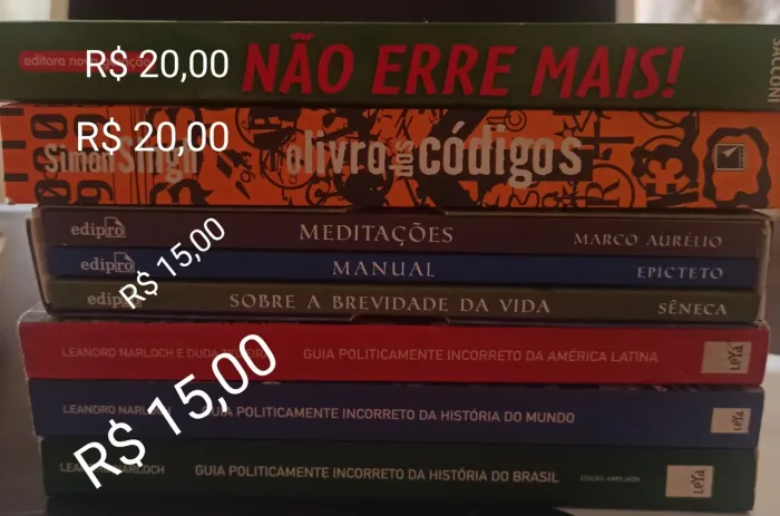 Vendo Livros diversos.