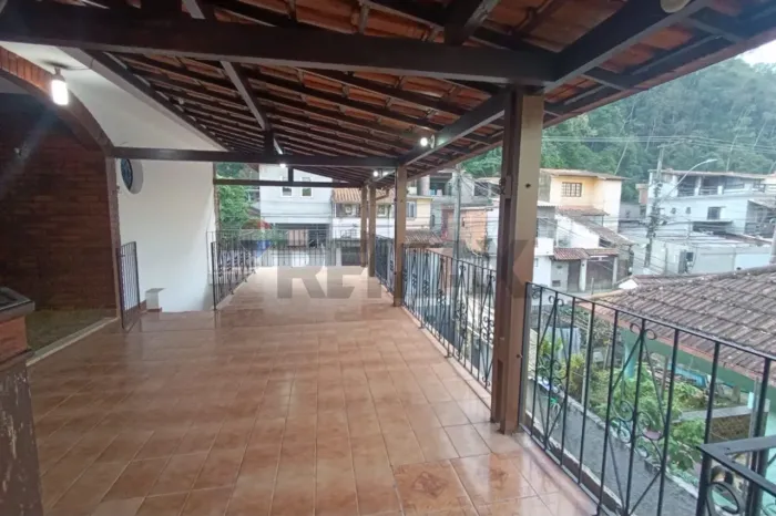 "Casa para alugar na Barra do Imbuí, Teresópolis, RJ"