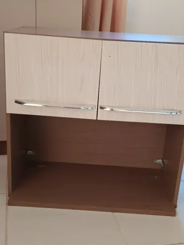 Armário de microondas