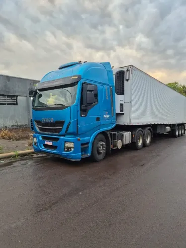 CAVALO MECANICO IVECO HI WAY 440 6X2
