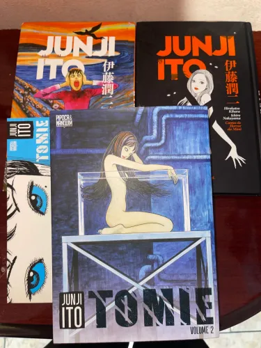 Kit Mangá Junji Ito Contos de Horror da Mimi, Tomie 2, Fragmentos do Horror Darkside