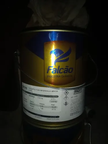 **Tinta PU Industrial Falcão - Branco Geada 2,7L**  Vendo tinta poliuretano (PU) 