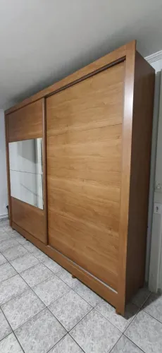 Guarda roupa de casal