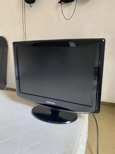 Monitor/TV LCD LG 19 720p