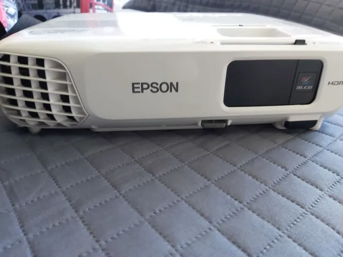 Projetor Epson X24+ novo