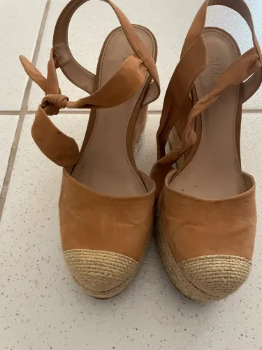 Sandália anabela 37 Arezzo