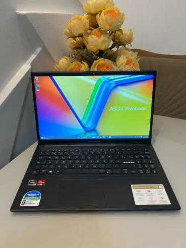 Notebook Asus Vivobook Ryzen 5