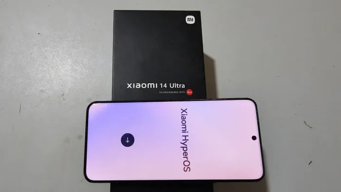 Smartphone xiaomi 14 Ultra 16gb ram, 512gb ROM.
