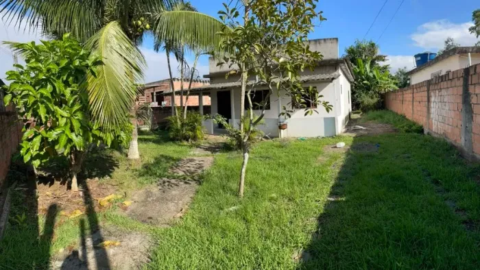 Oportunidade: Casa com 2 quartos e quintal amplo na Barbuda - Magé
