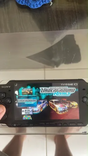 Psp 3000 desbloqueado com carregador e case 600 jogos