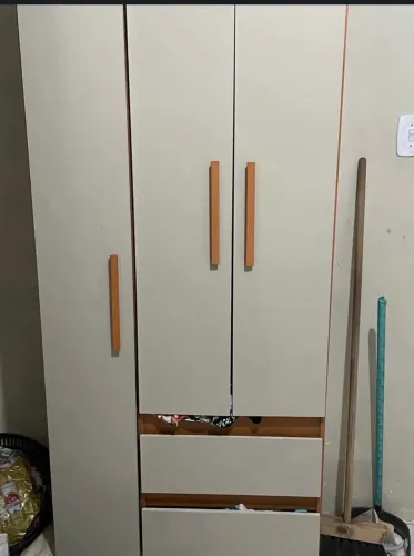 Guarda Roupa