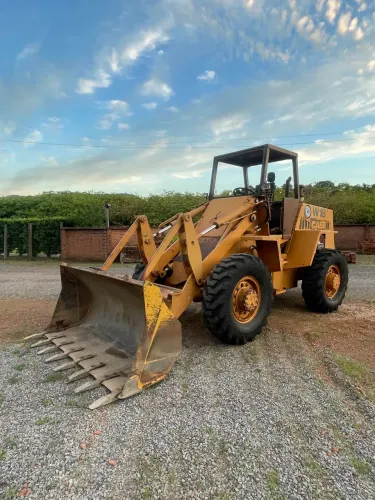 Carregadeira Case W18 