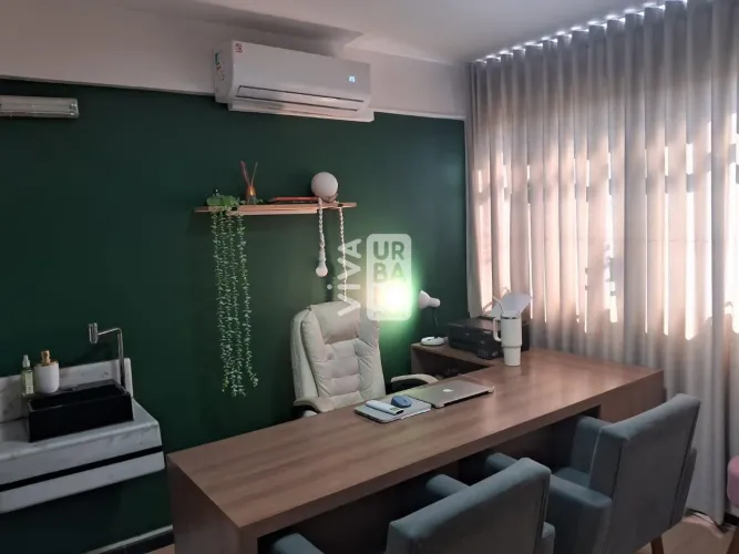 Sala à venda no Shopping 33 na Vila Santa Cecília - SA00254