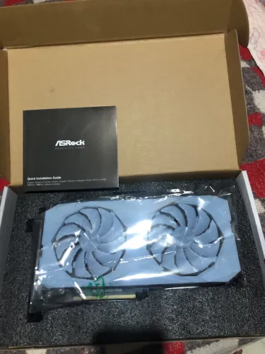 Rx 6600 branca AsRock 