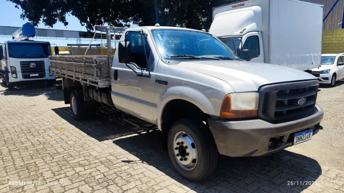Ford F 4000. 2004. Carroceria de Madeira