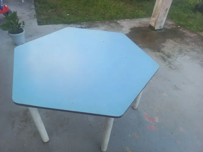 Mesa escolar infantil