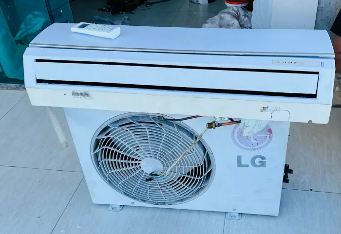 Vendo ar condicionado 12 mil btu/ sem compressao/ nao esta gelando