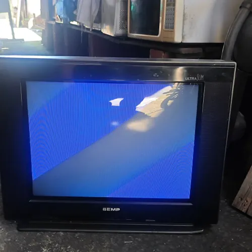 TV de Tubo Semp Ultra Slim Tela Plana 20/21" - Perfeita p/ Games Retrô (PS1, PS2, SNES)