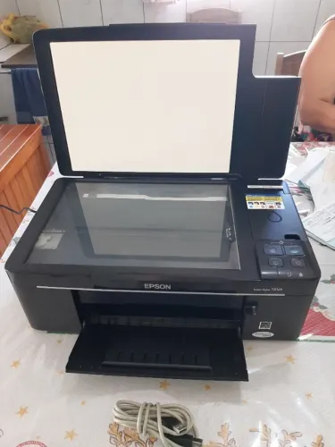Impressora Epson (para arrumar ou tirar peças)