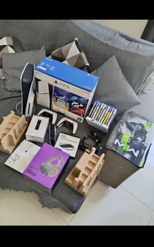 Play station 5 - slim mídia física
