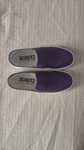 Tênis Schutz tamanho 35