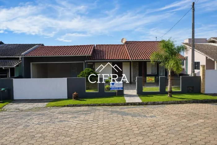 Casa de Alvenaria - Venda - 03 dormitórios - 148m2 - Rua Manacá - Vila Nova - Laurentino