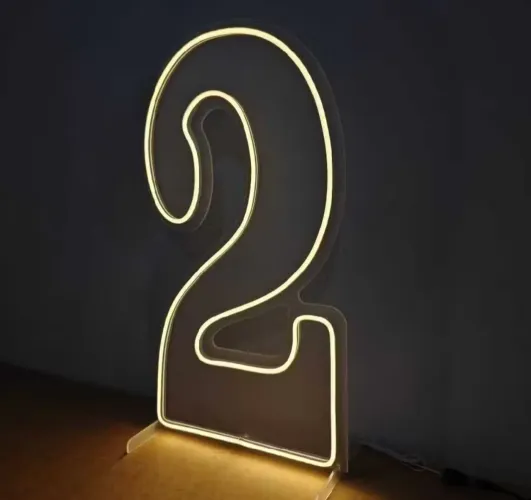 Número 2 de LED