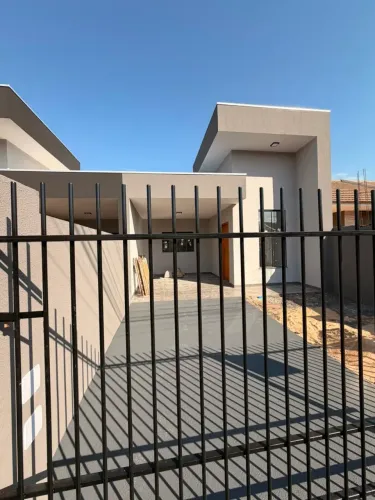 Imóvel para venda tem 68 metros quadrados com 2 quartos em Centro Sul - Mandaguaçu - PR