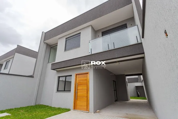 Sobrado com 3 quartos 1 suíte à venda, 128 m² por R$ 680.000 - Pinhais/PR