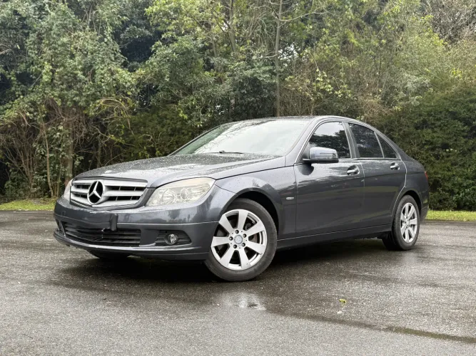 Mercedes-Benz C-180 Kompressor Classic 1.6 16V Aut. 2010
