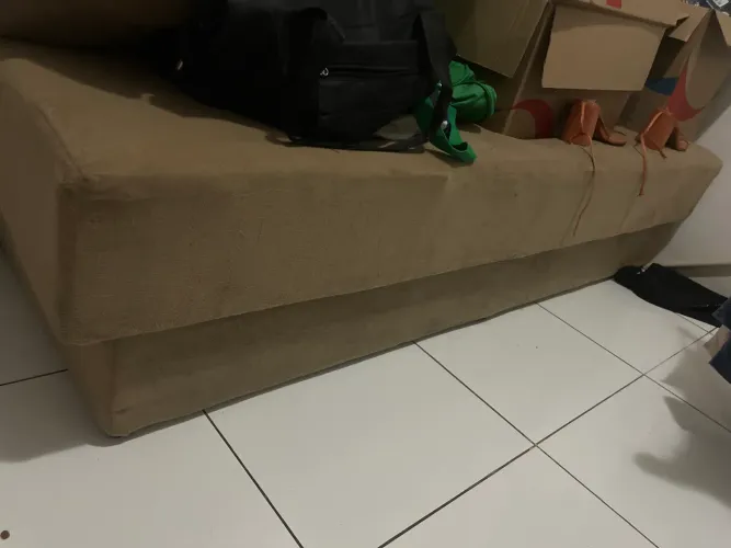Sofá estilo ? cama ?