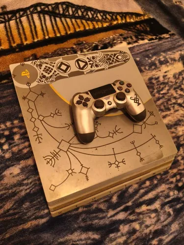 PS4 Pro 1 Tb - Edição God of War