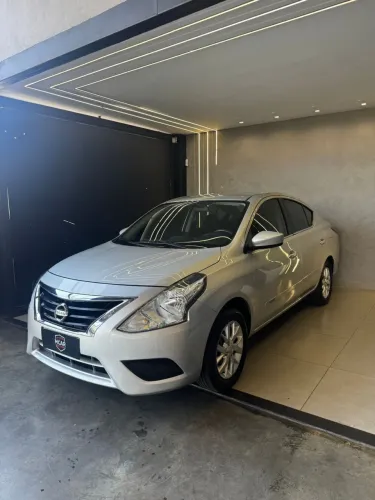 Nissan Versa SL 1.6 16V Flexstart 4P Mec. 2016