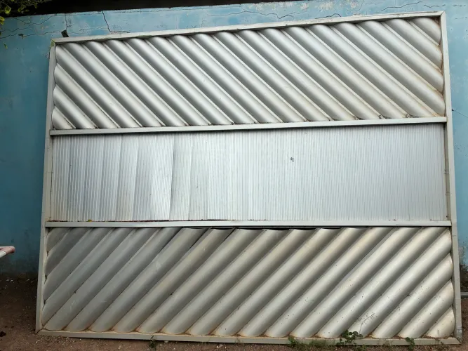 Portão Alumínio 3,20 x 2,45m - AVARIADO